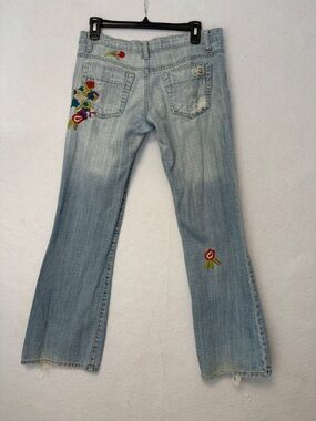 Joe's Jeans Vintage Bootcut Jeans-Embroidery - Distressed
Made in USA
Sz W-28